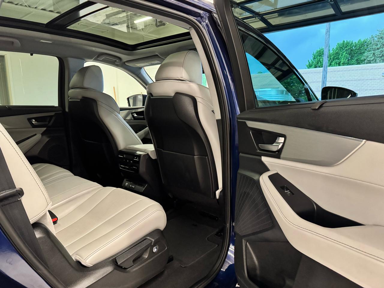 Acura MDX SH-AWD w/Technology Package 2023