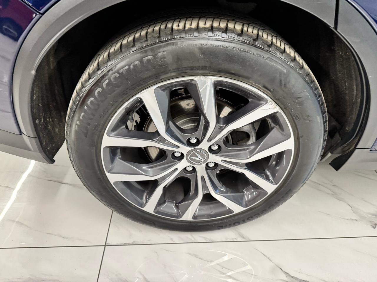 Acura MDX SH-AWD w/Technology Package 2023