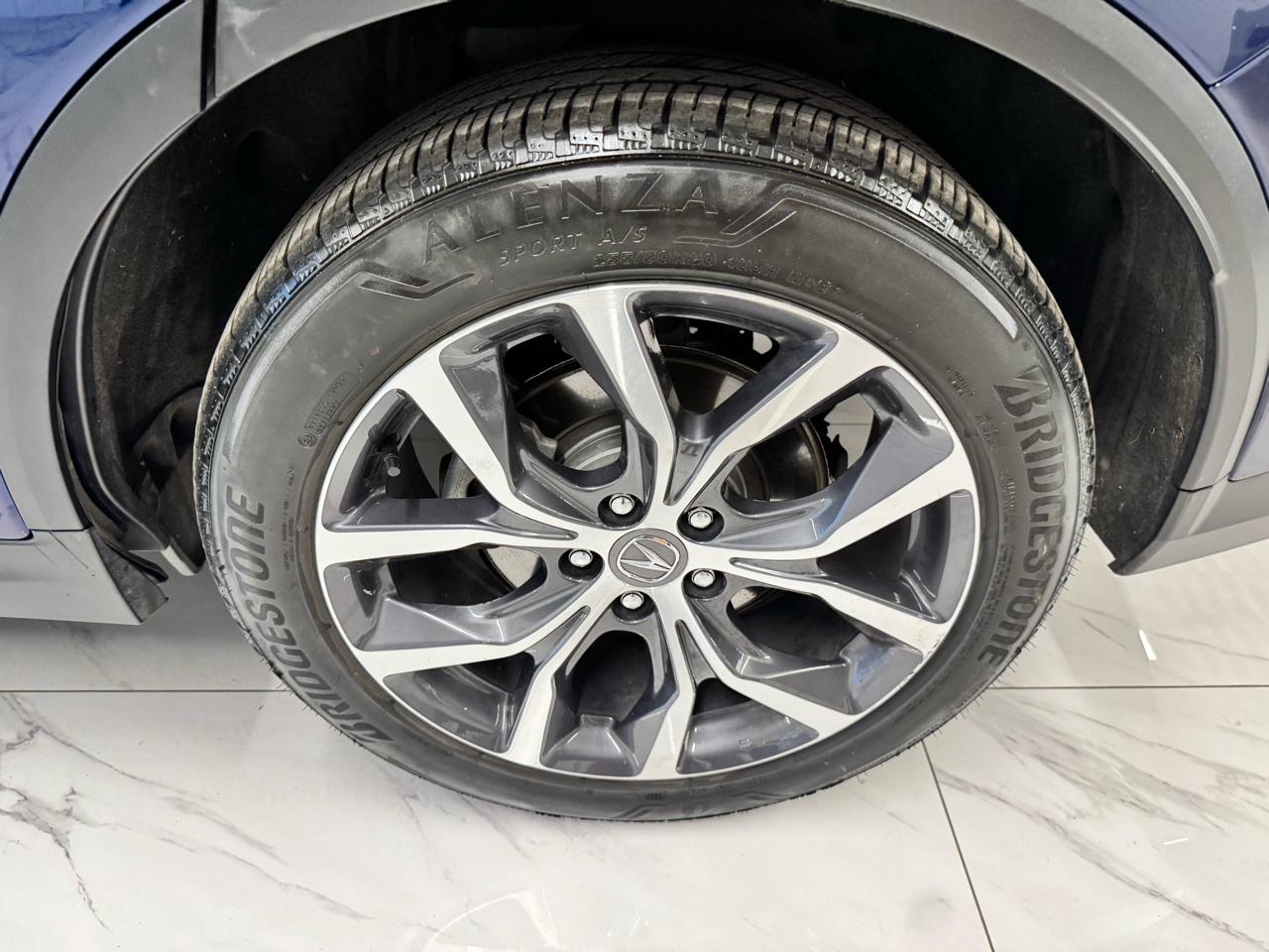 Acura MDX SH-AWD w/Technology Package 2023