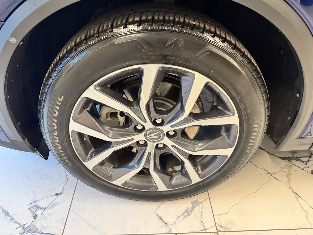 Acura MDX SH-AWD w/Technology Package 2023