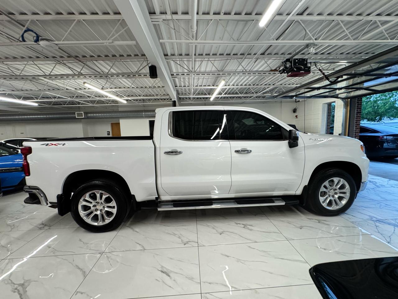 Chevrolet Silverado 1500 4WD Crew Cab 147" LTZ 2023