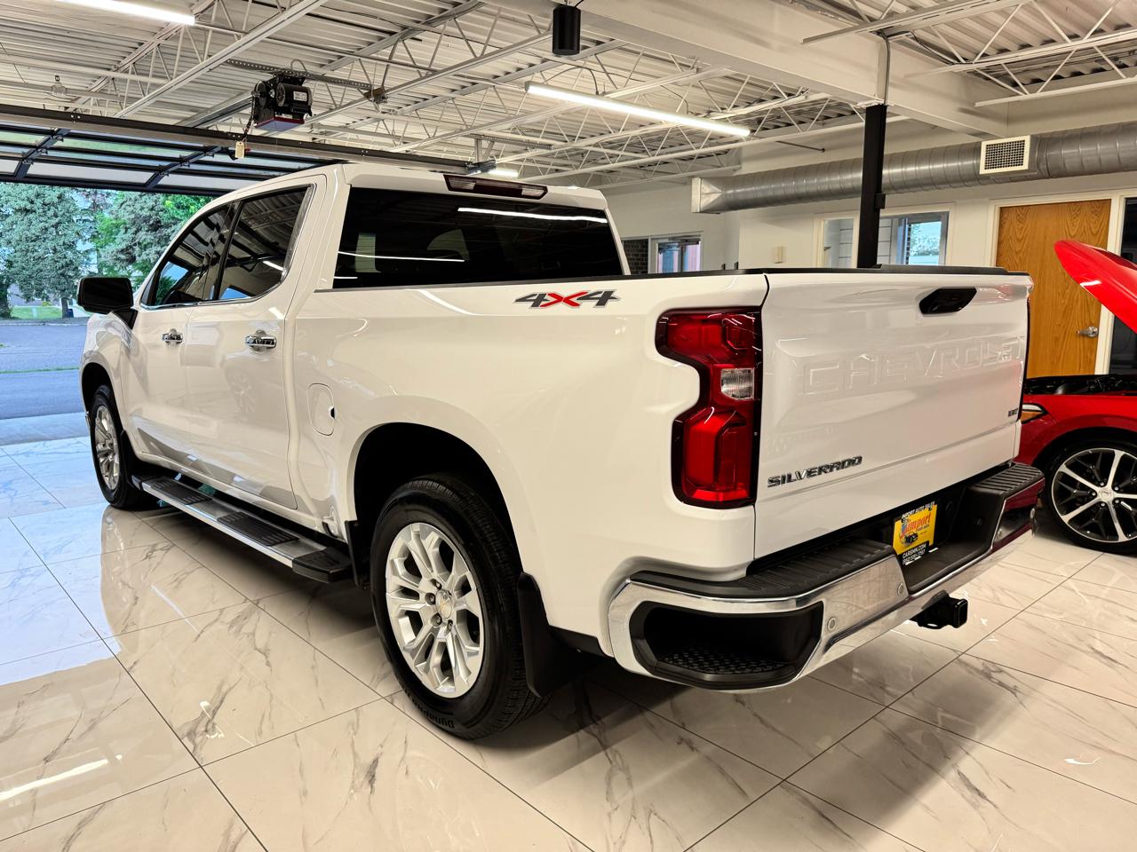 Chevrolet Silverado 1500 4WD Crew Cab 147" LTZ 2023