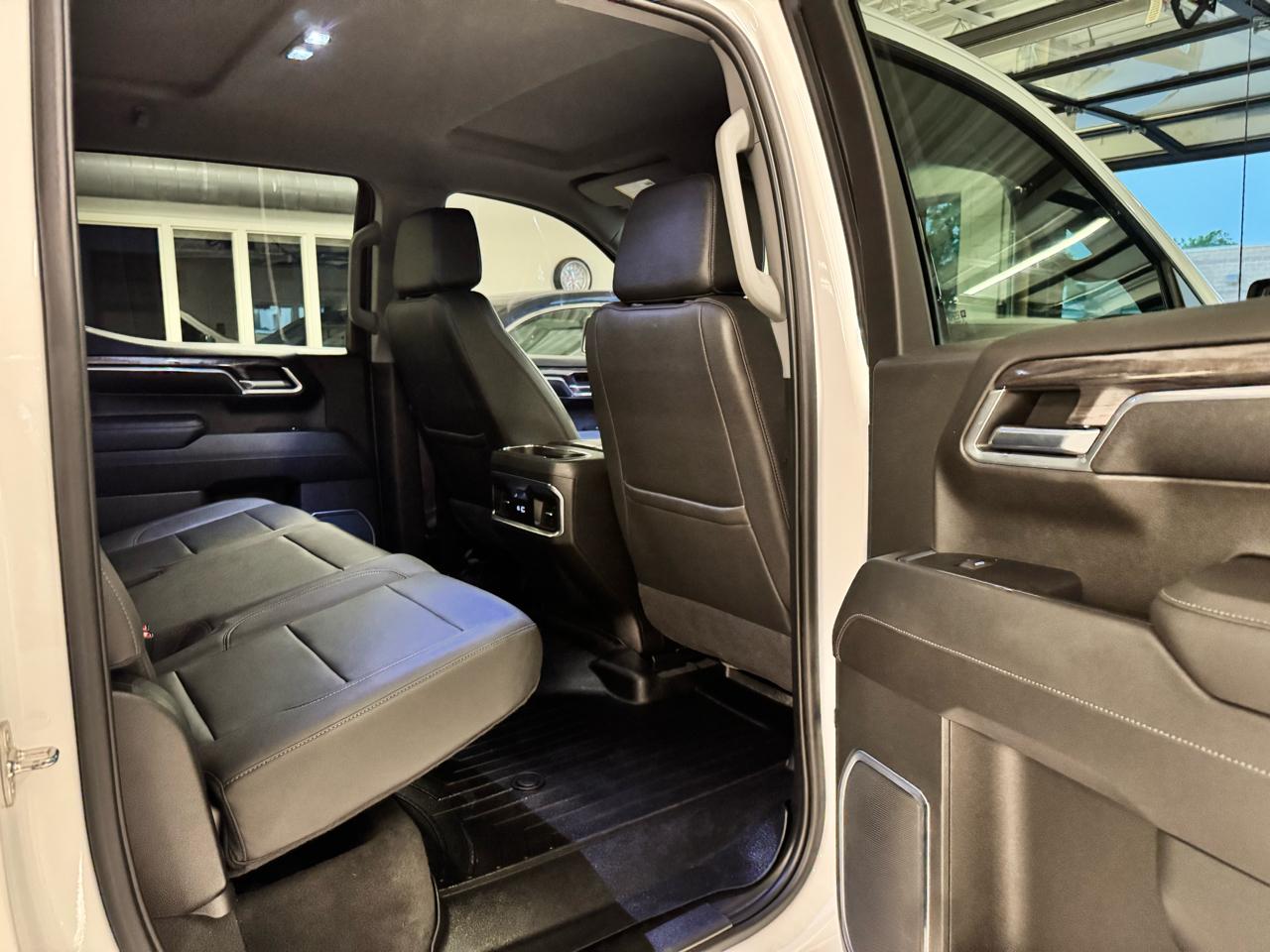 Chevrolet Silverado 1500 4WD Crew Cab 147" LTZ 2023