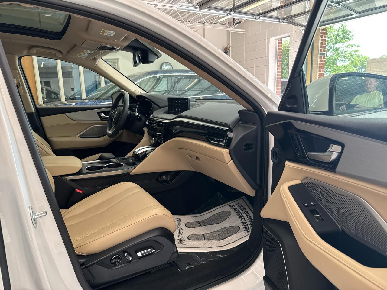 Acura MDX SH-AWD w/Technology Package 2024