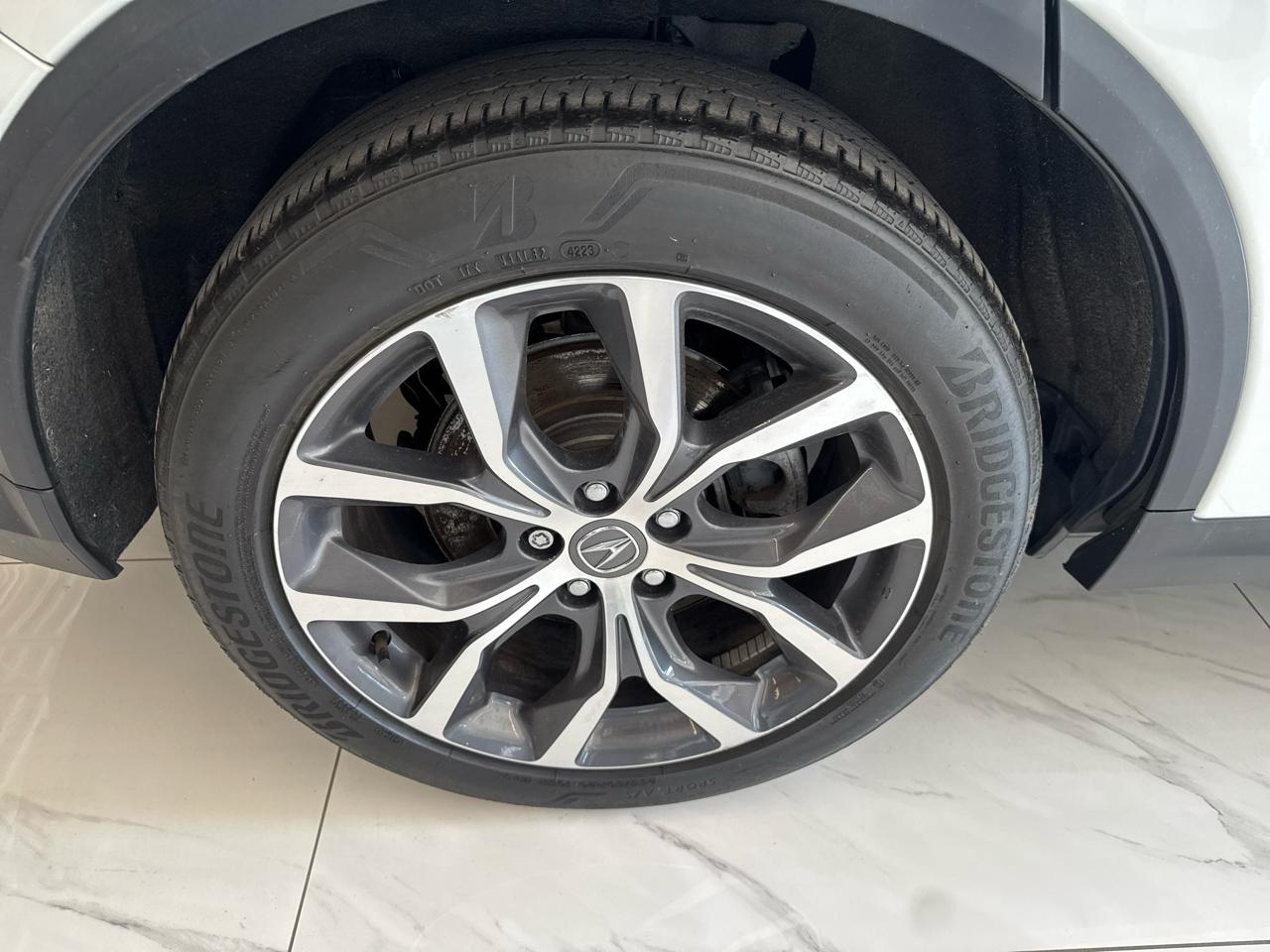 Acura MDX SH-AWD w/Technology Package 2024