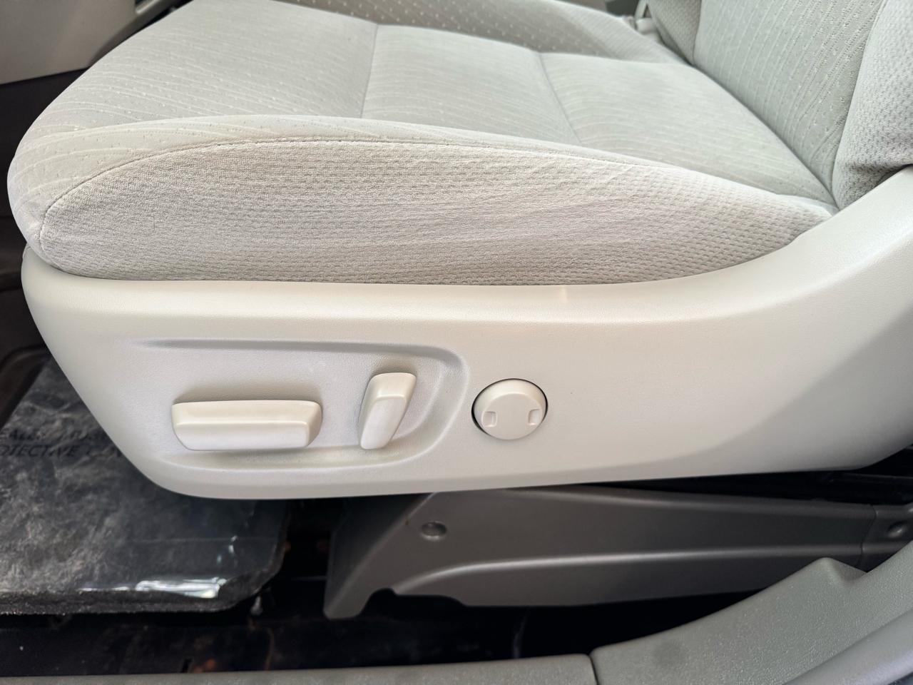 Toyota Sienna XLE Auto Access Seat FWD 7-Passenger (Natl) 2018