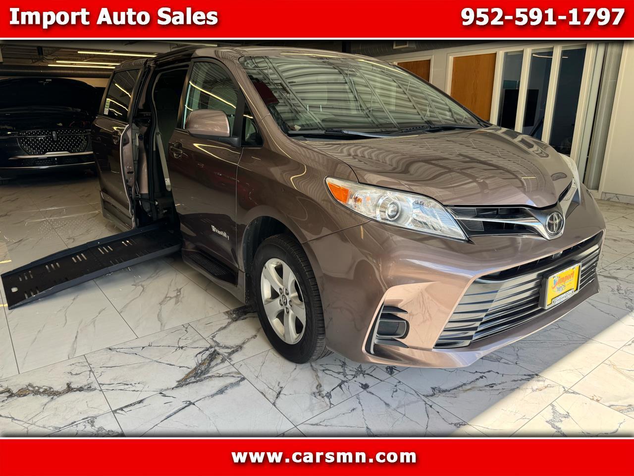 Toyota Sienna XLE Auto Access Seat FWD 7-Passenger (Natl) 2018