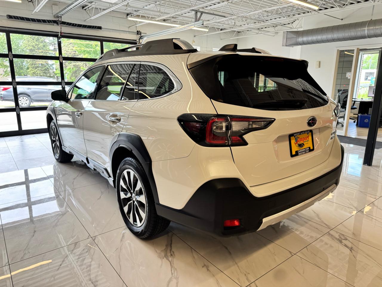 Subaru Outback Touring CVT 2023