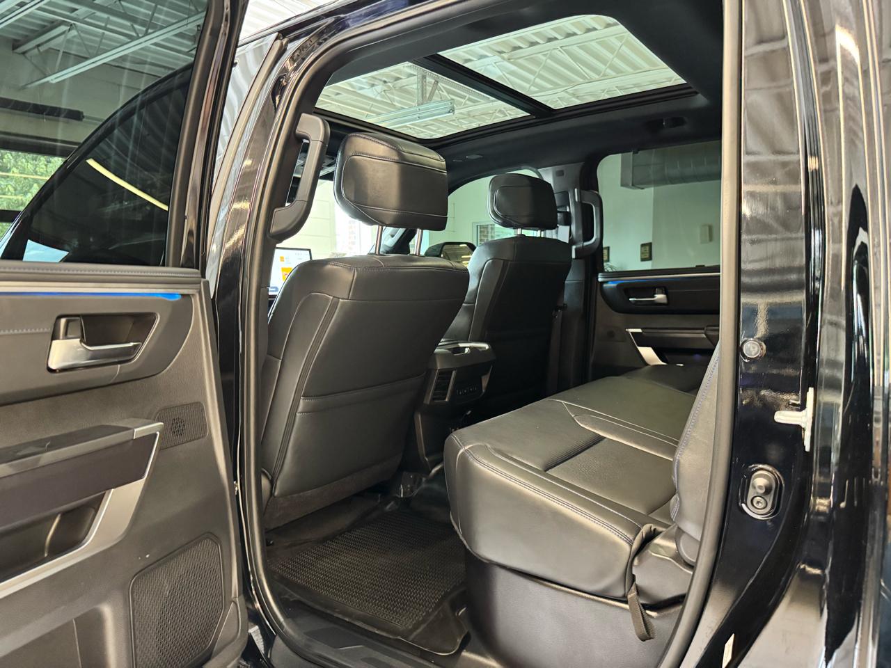 Toyota Tundra 4WD Platinum CrewMax 5.5' Bed (Natl) 2023