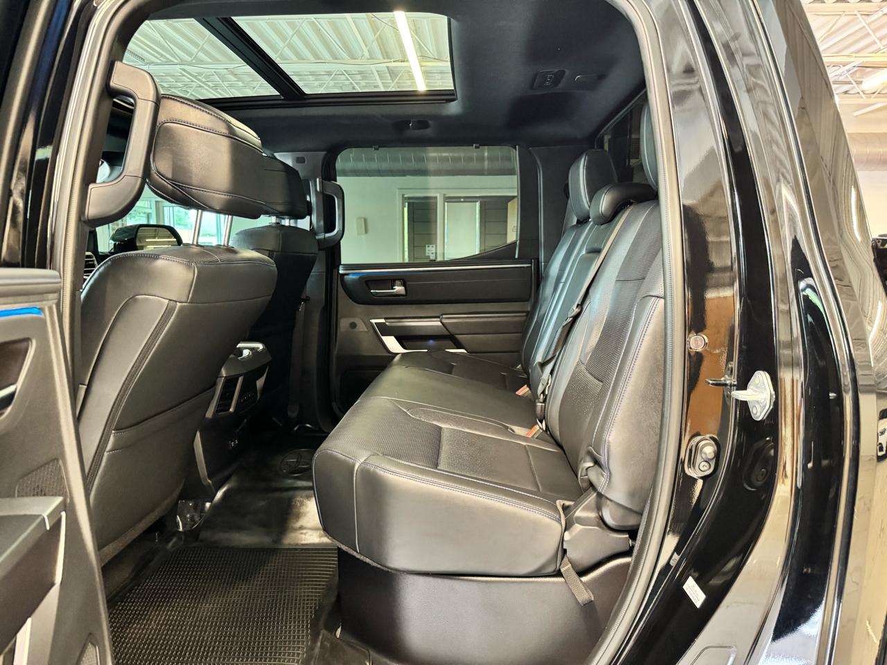 Toyota Tundra 4WD Platinum CrewMax 5.5' Bed (Natl) 2023