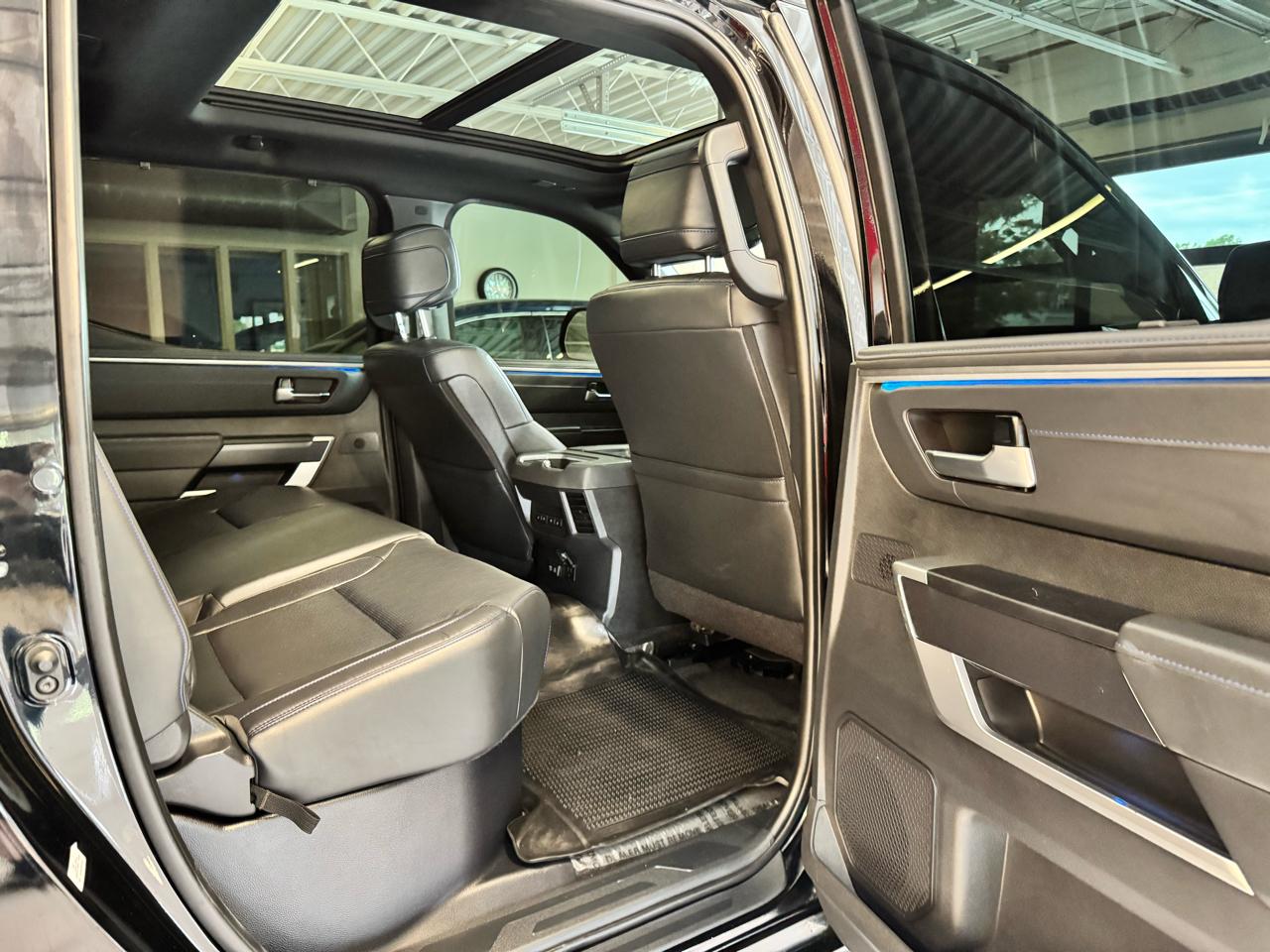 Toyota Tundra 4WD Platinum CrewMax 5.5' Bed (Natl) 2023