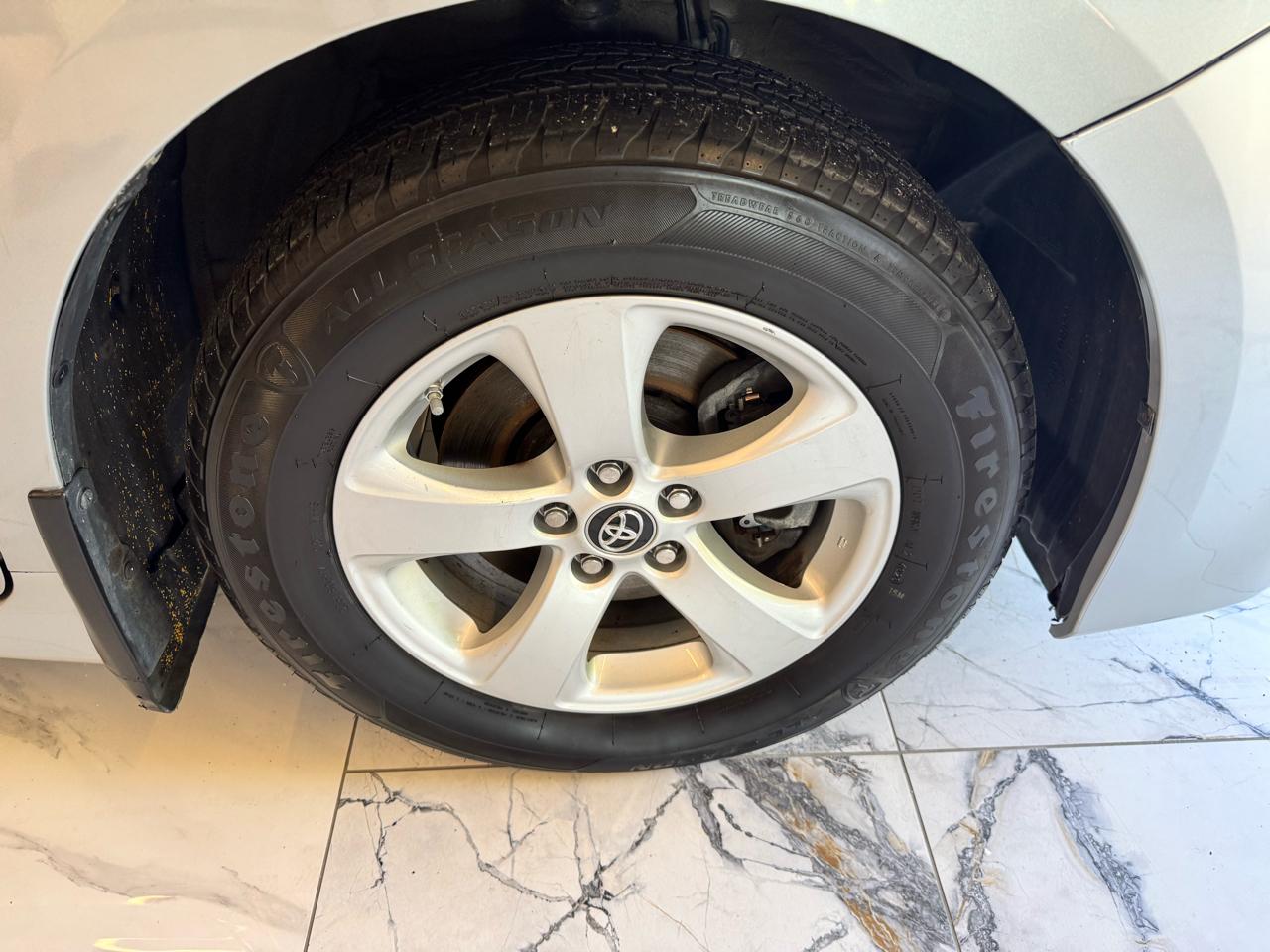 Toyota Sienna LE FWD 8-Passenger (Natl) 2020