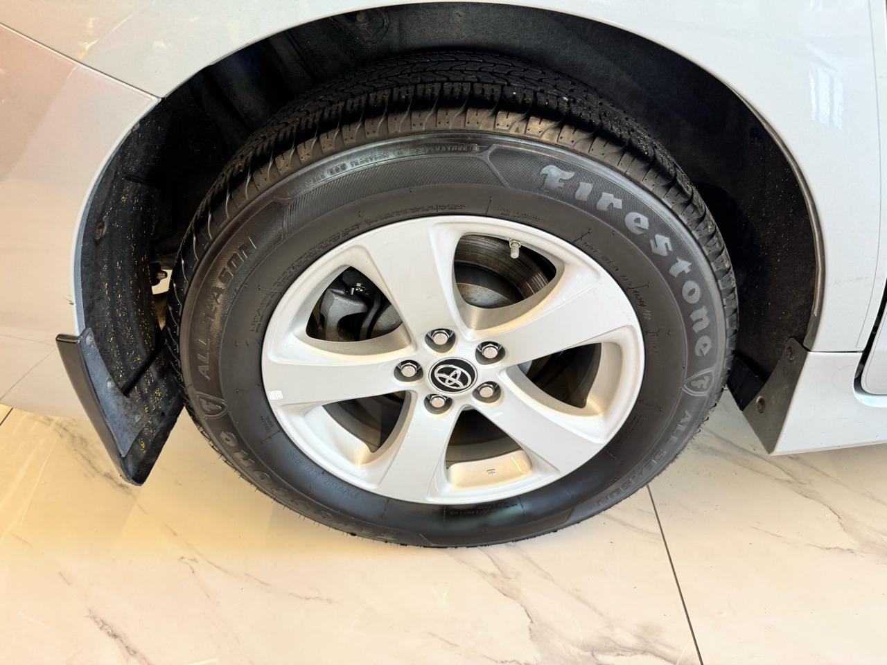 Toyota Sienna LE FWD 8-Passenger (Natl) 2020
