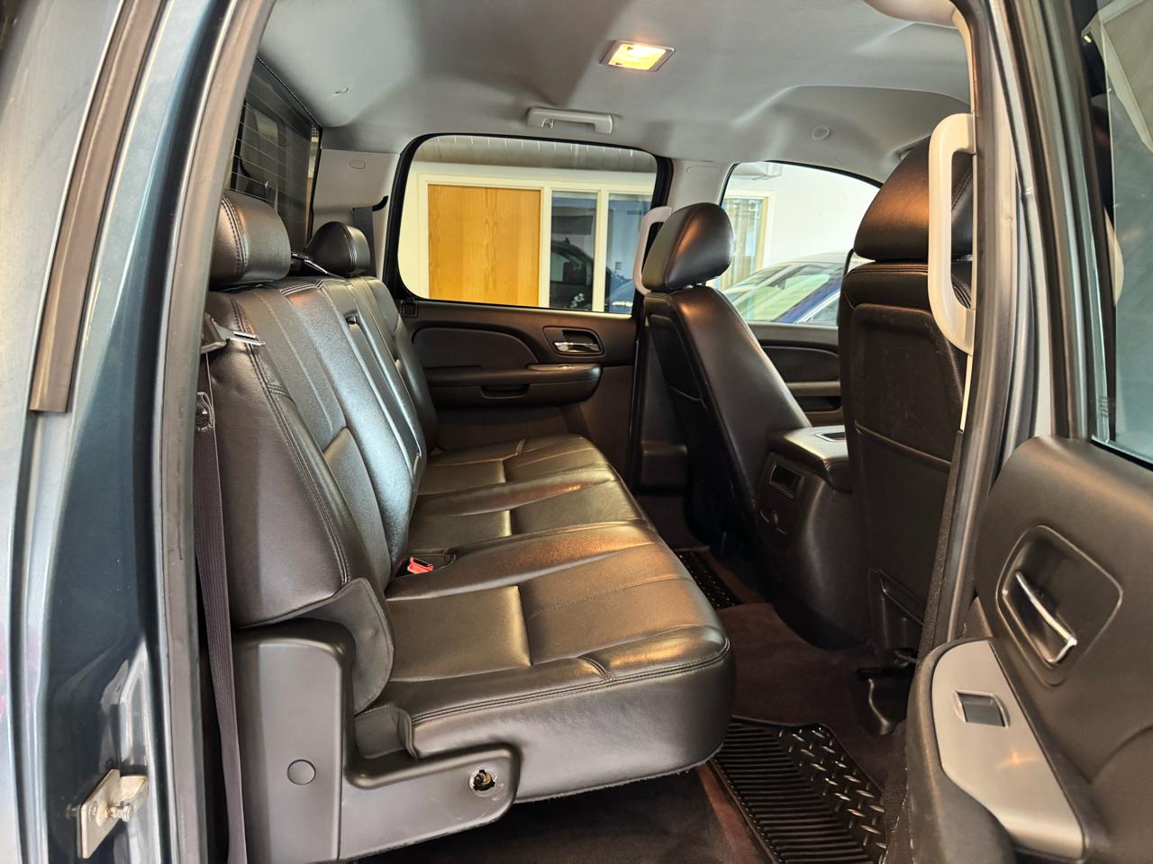 Chevrolet Silverado 2500HD 4WD Crew Cab 153.7" LTZ 2014