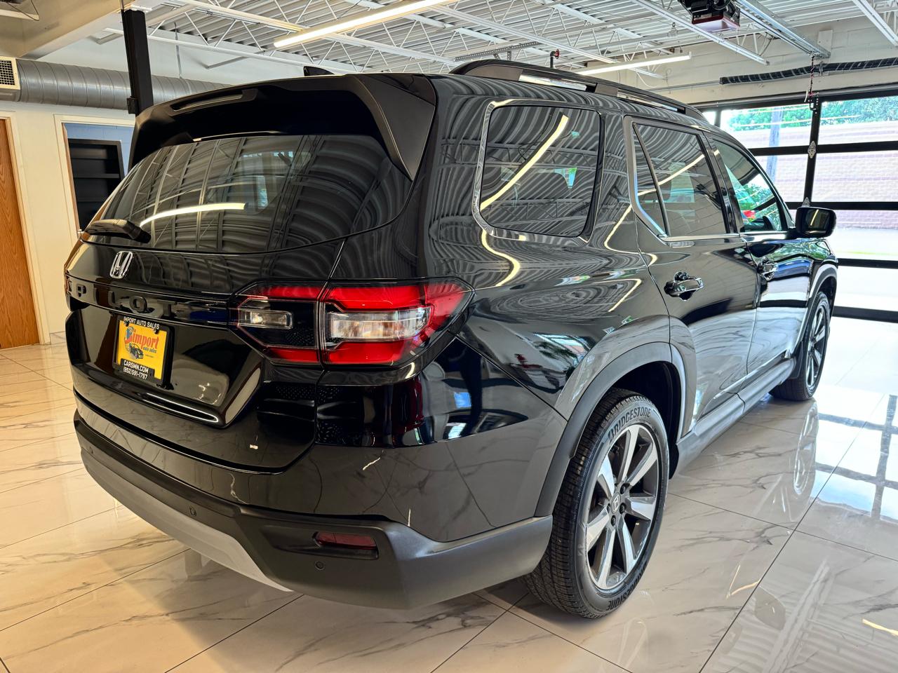 Honda Pilot Elite AWD 2023
