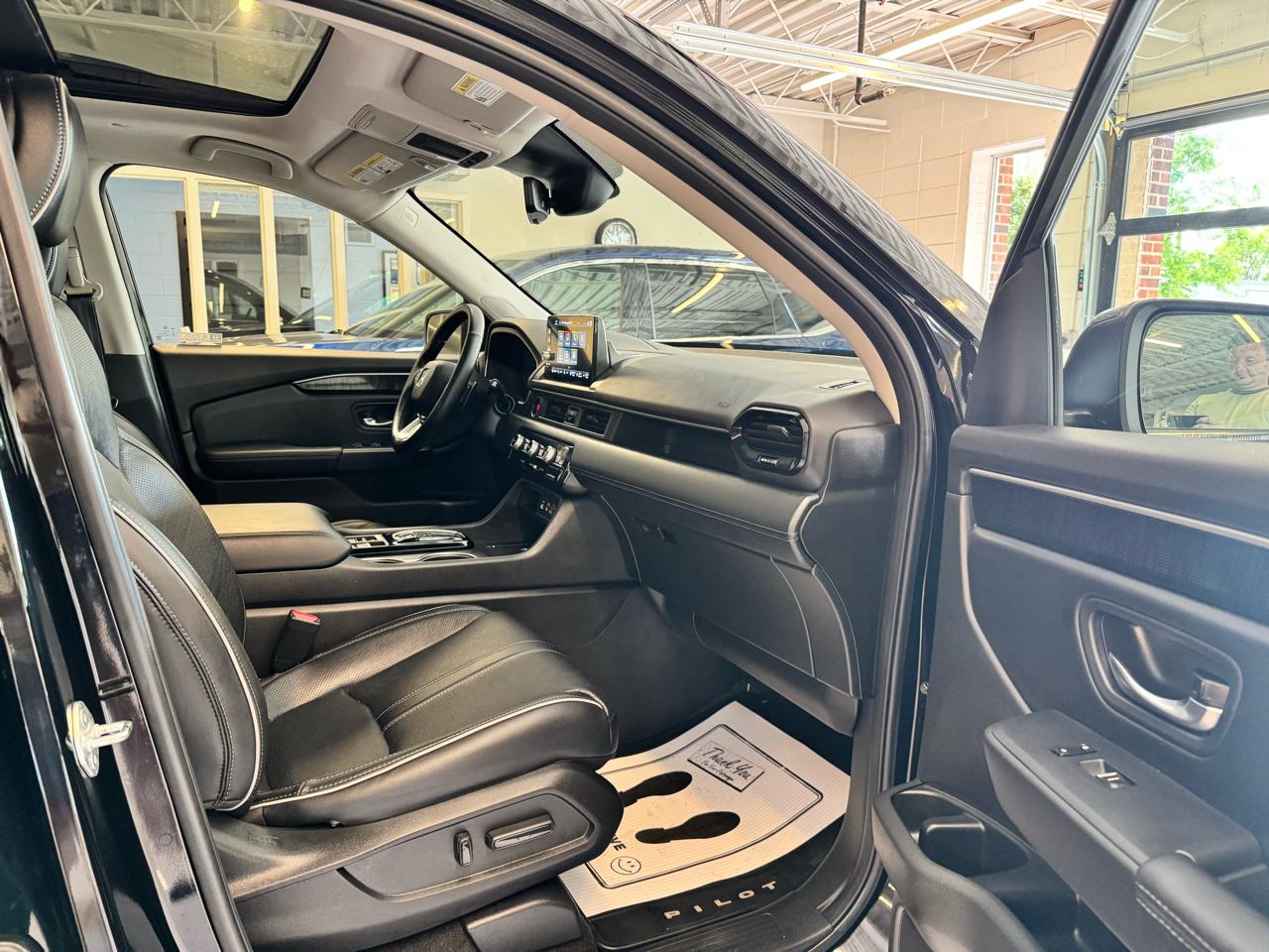 Honda Pilot Elite AWD 2023