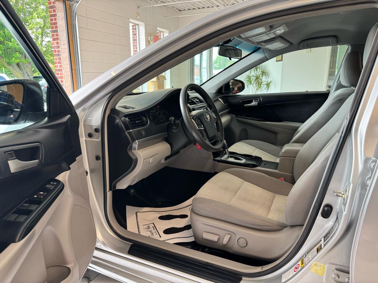 Toyota Camry 2014.5 4dr Sdn I4 Auto SE Sport (Natl) 2014