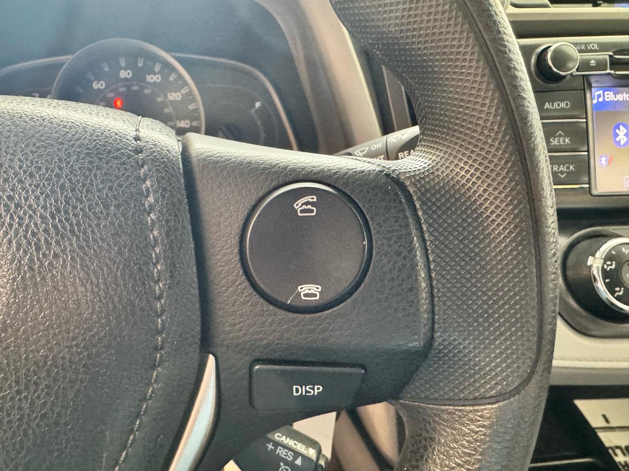 Toyota RAV4 AWD 4dr LE (Natl) 2013