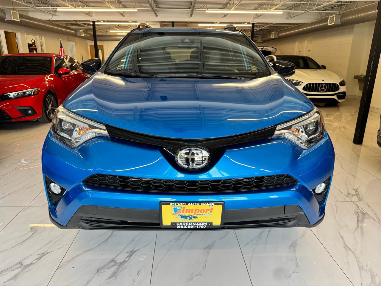 Toyota RAV4 Hybrid SE AWD (Natl) 2018