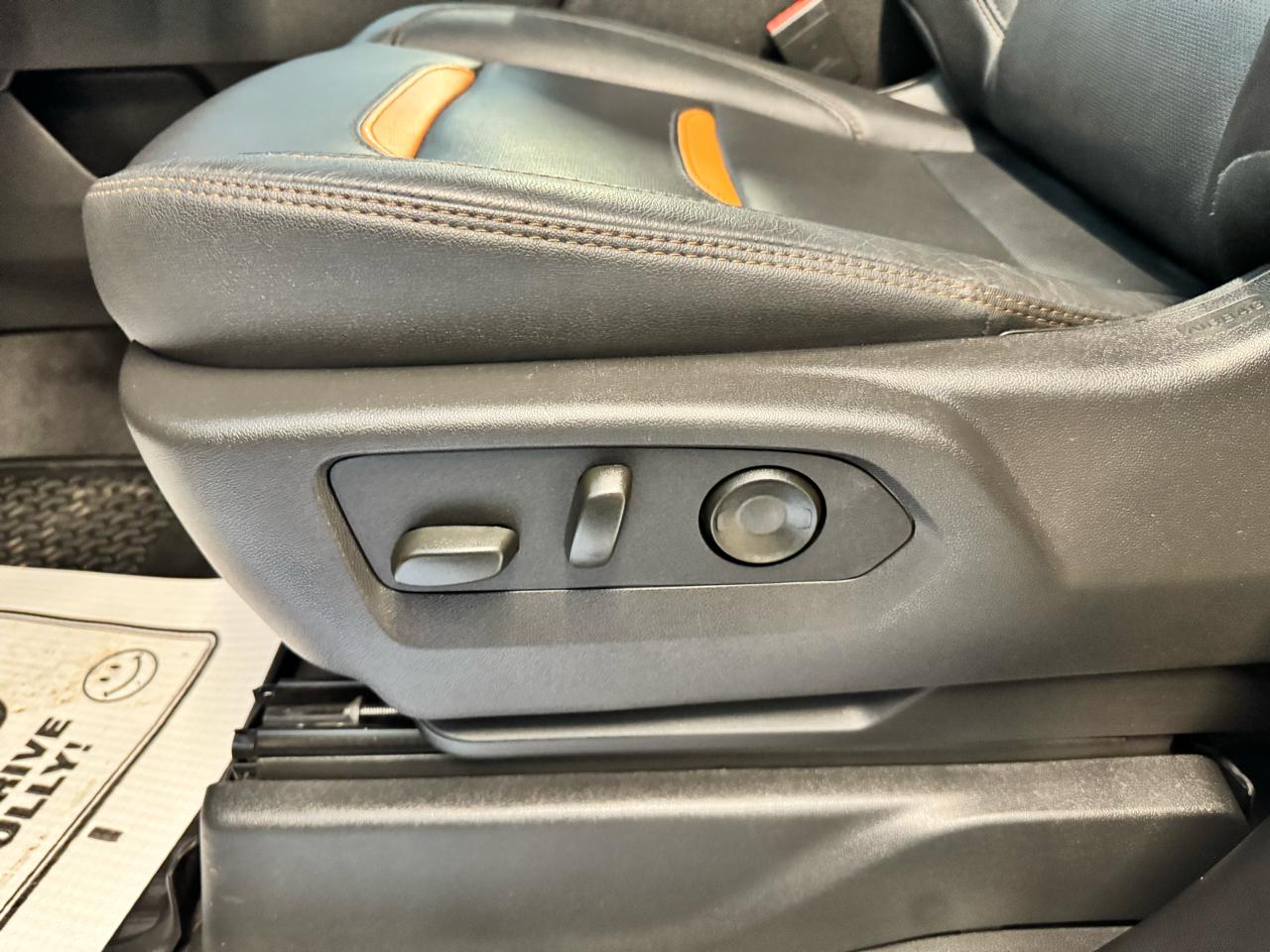 GMC Sierra 3500HD 4WD Crew Cab 172" AT4 2026