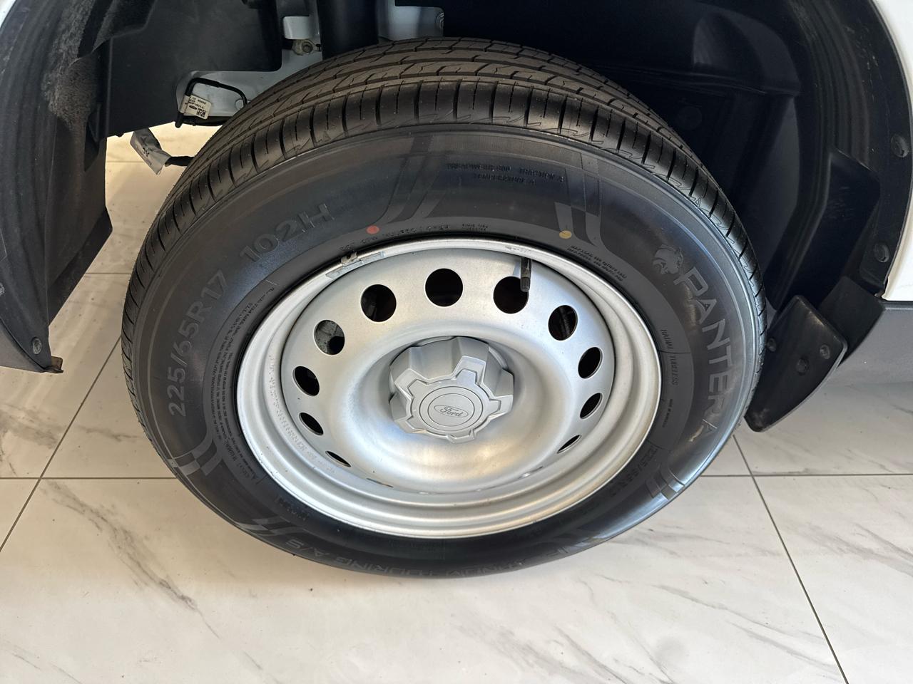 Ford Maverick XL AWD SuperCrew 2025