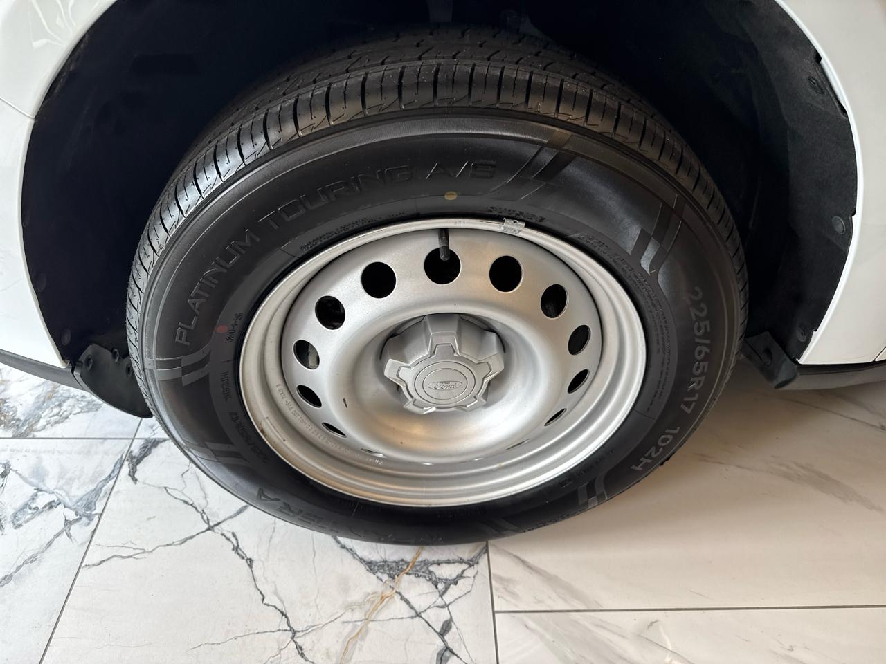 Ford Maverick XL AWD SuperCrew 2025