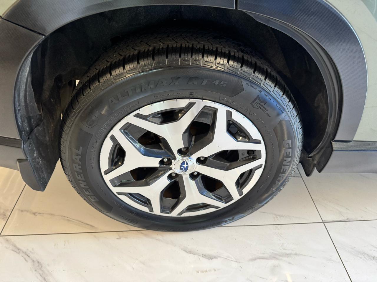 Subaru Forester Premium CVT 2021