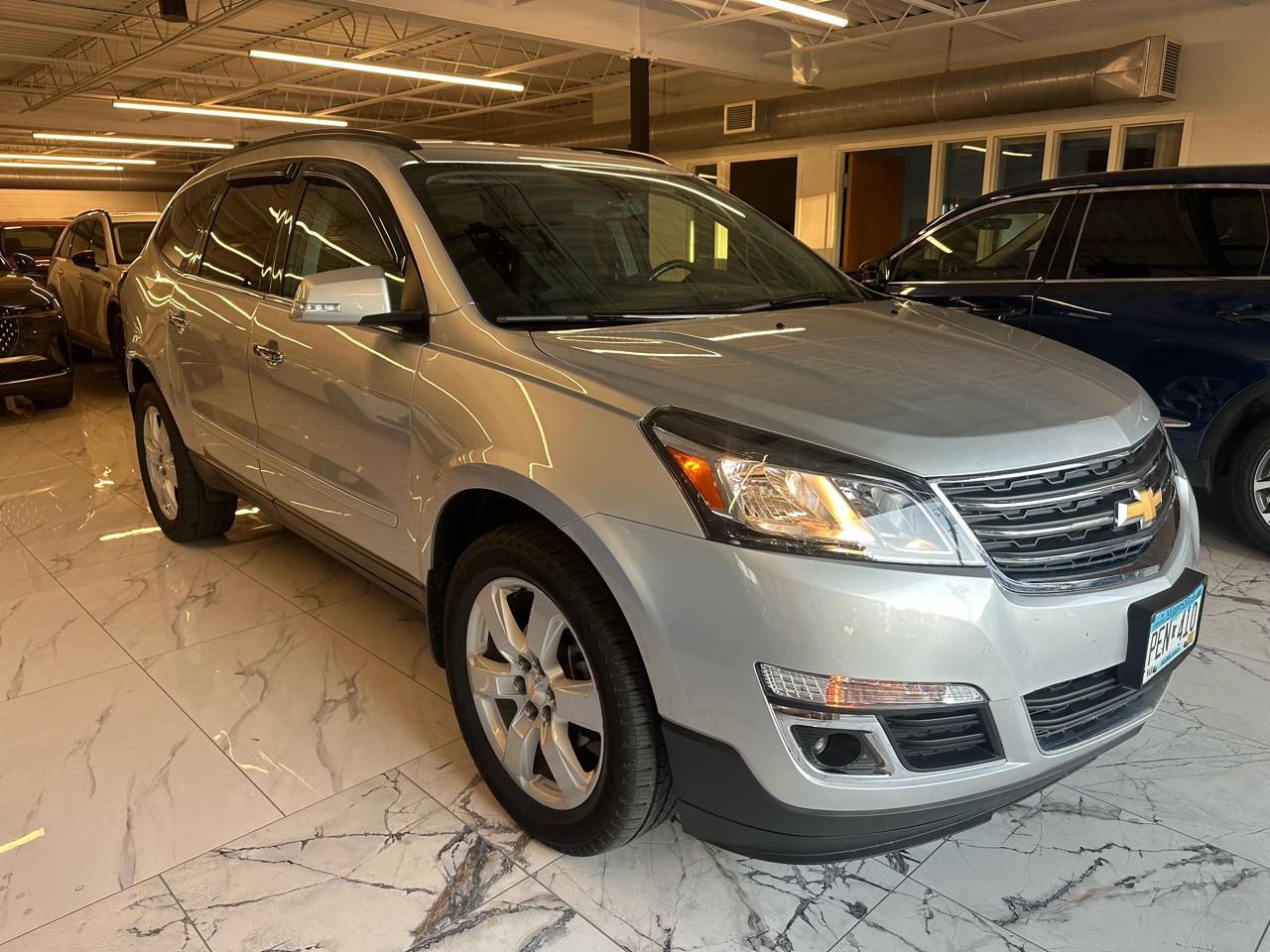 Chevrolet Traverse FWD 4dr LT w/1LT 2017