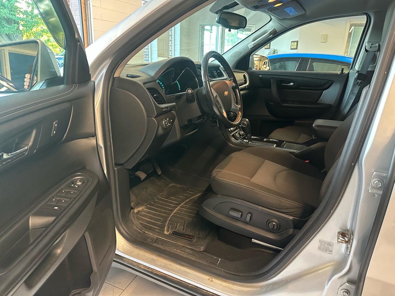 Chevrolet Traverse FWD 4dr LT w/1LT 2017