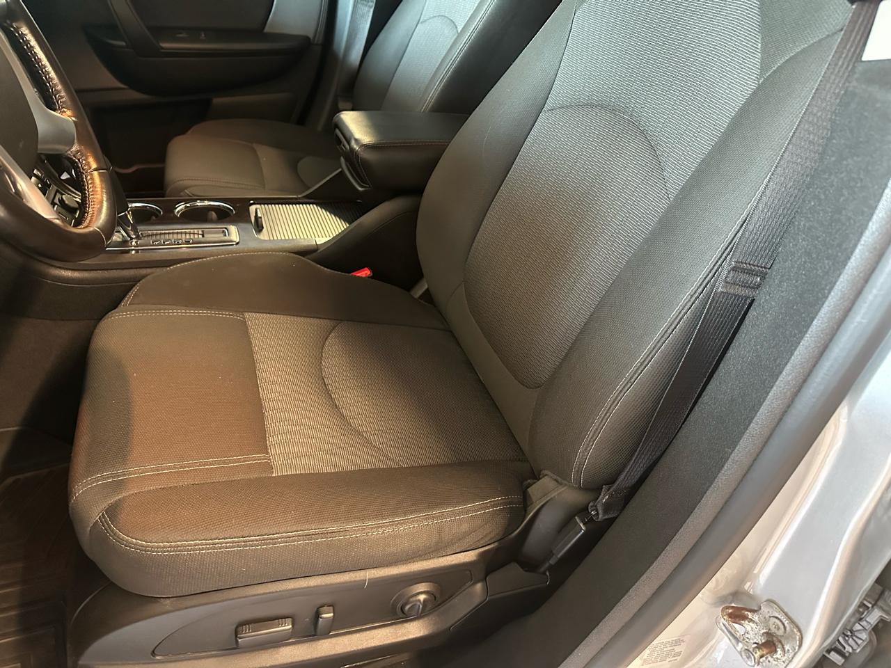 Chevrolet Traverse FWD 4dr LT w/1LT 2017