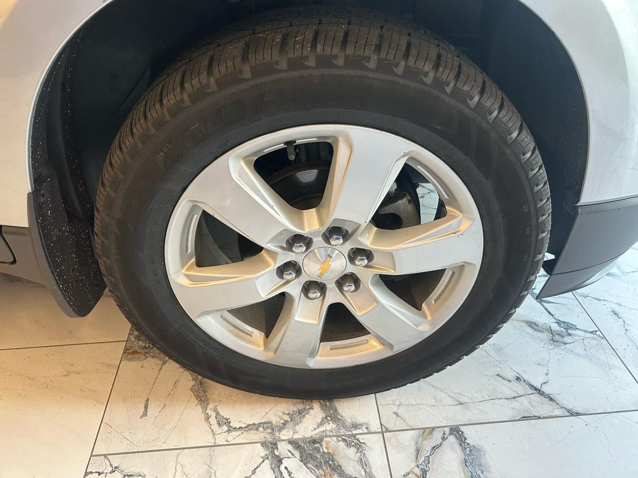 Chevrolet Traverse FWD 4dr LT w/1LT 2017
