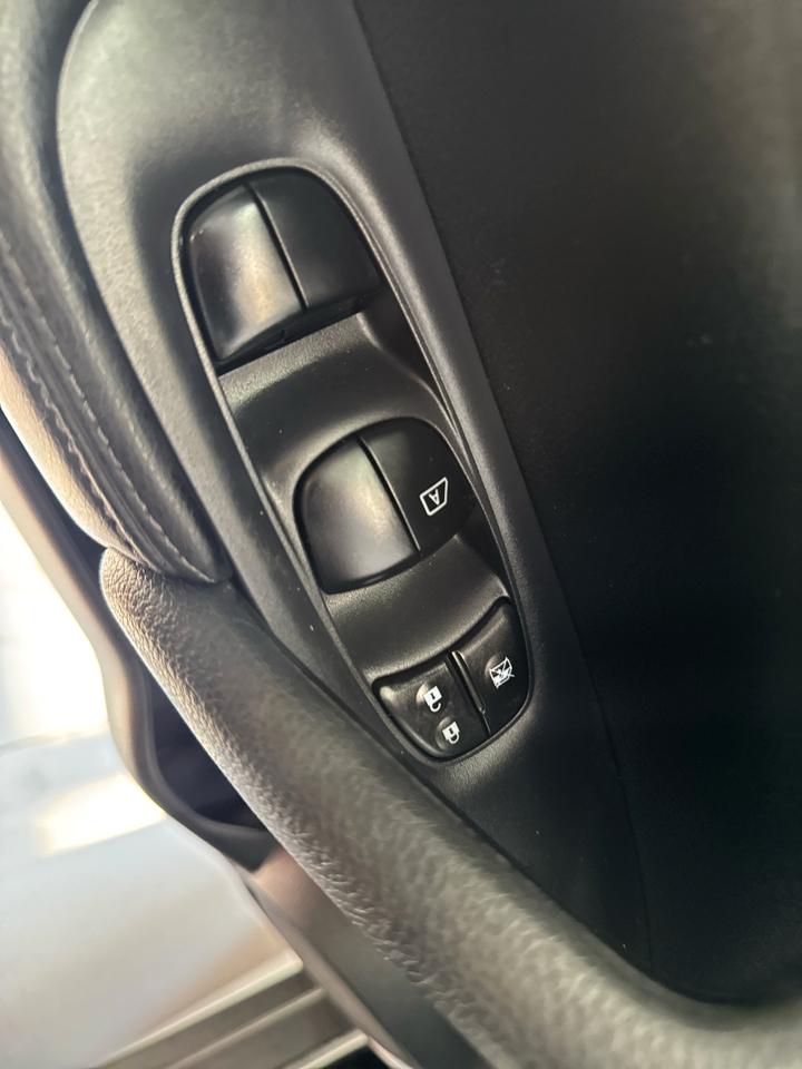 Nissan Rogue AWD 4dr SL 2015