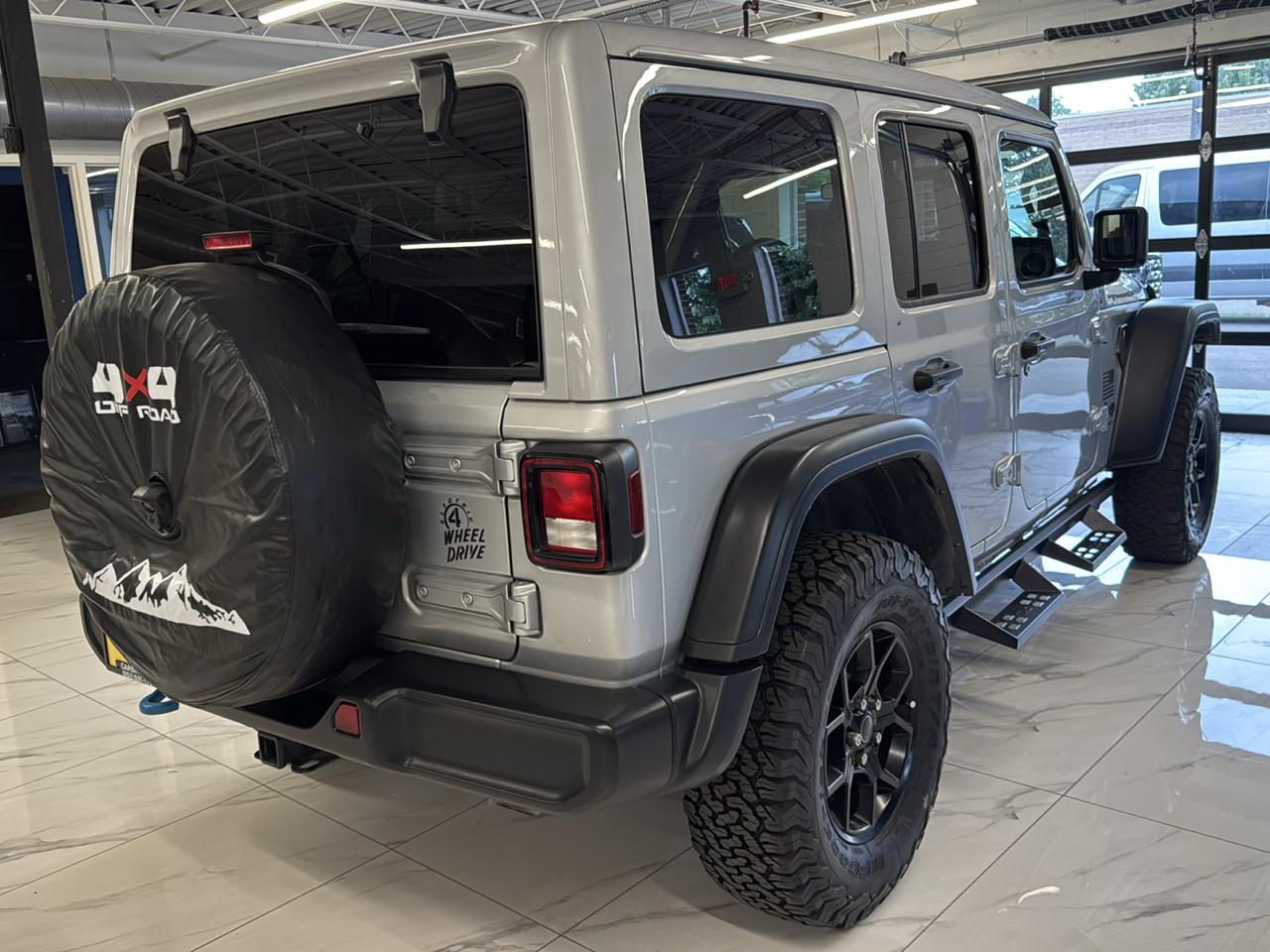 Jeep Wrangler 4xe Willys 4x4 2024