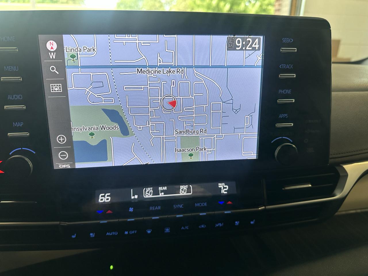 Toyota Sienna Platinum AWD 7-Passenger (Natl) 2024