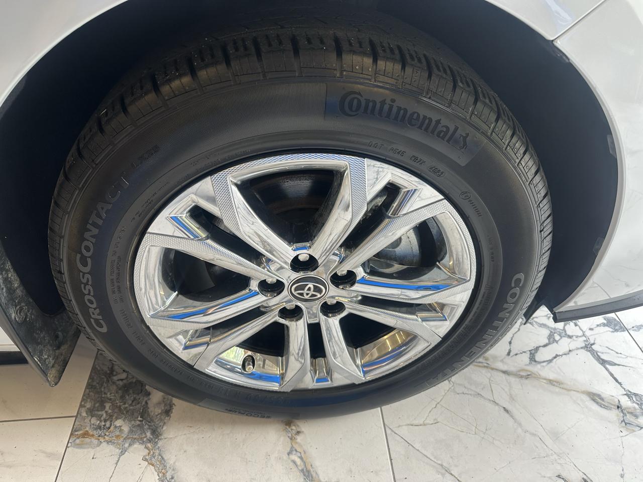 Toyota Sienna Platinum AWD 7-Passenger (Natl) 2024