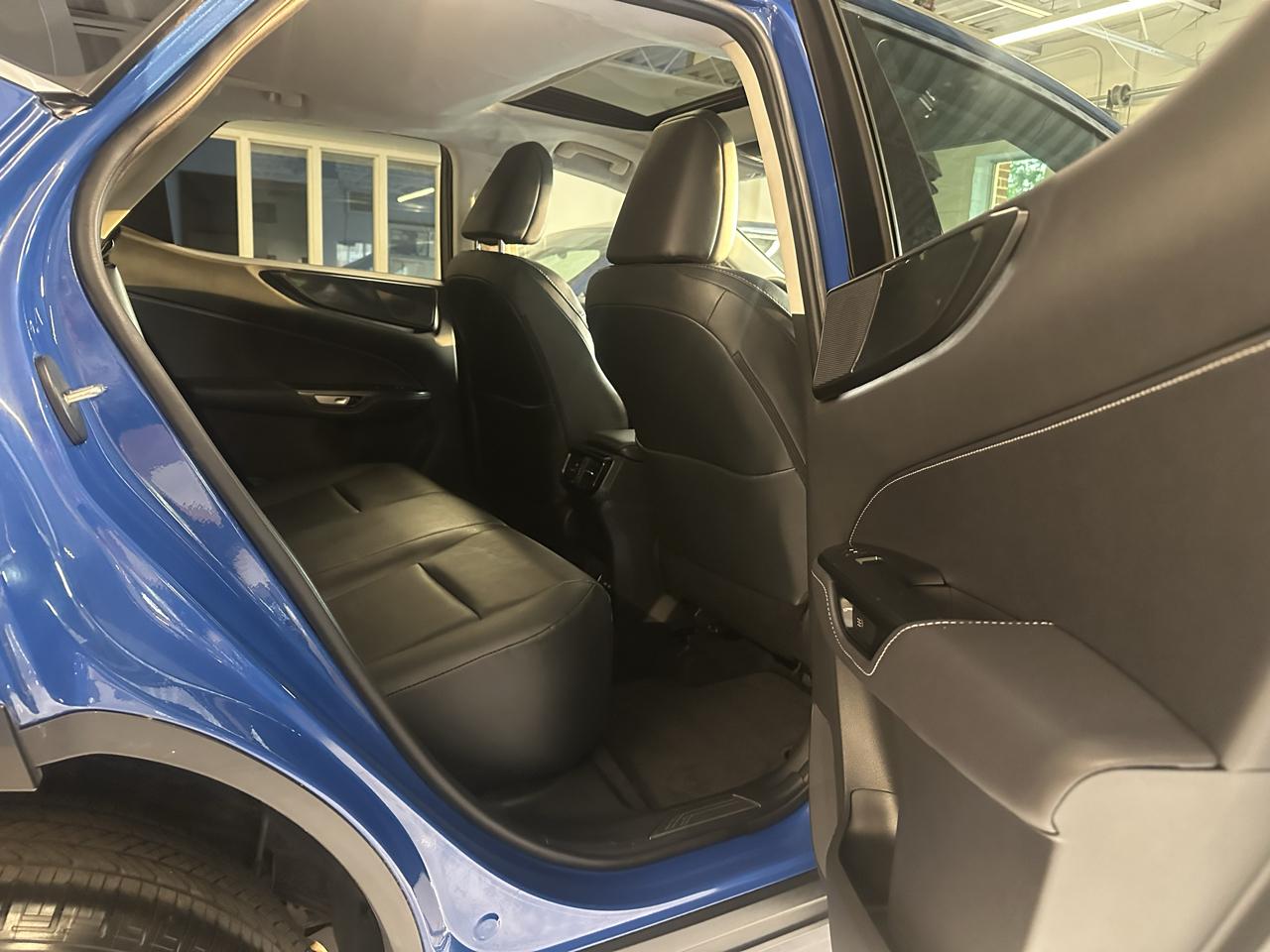 Lexus NX NX 250 Premium FWD 2025