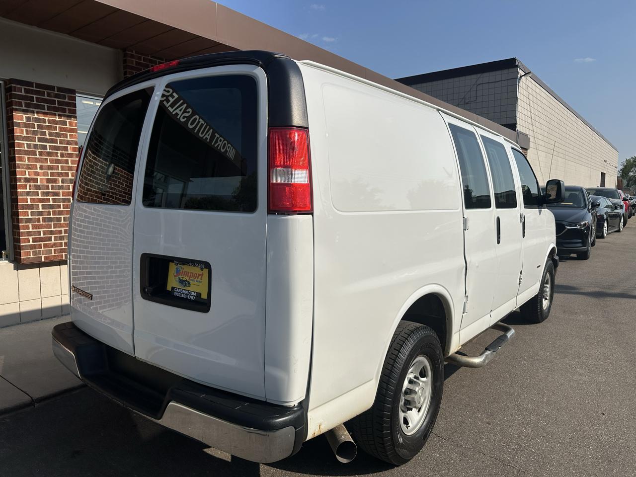 Chevrolet Express Cargo Van RWD 3500 135" 2019