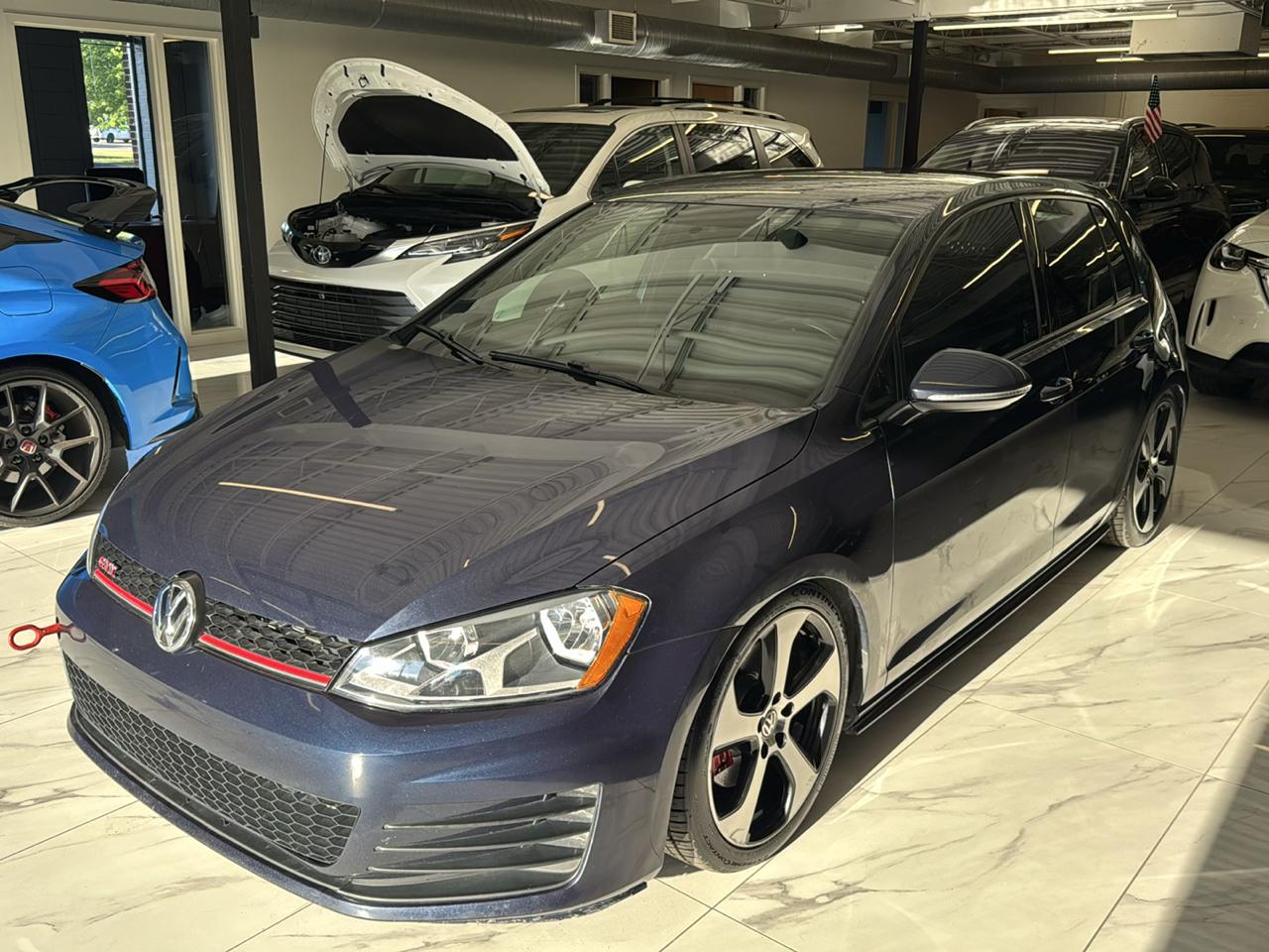 Volkswagen Golf GTI 2.0T 4-Door Autobahn DSG 2017