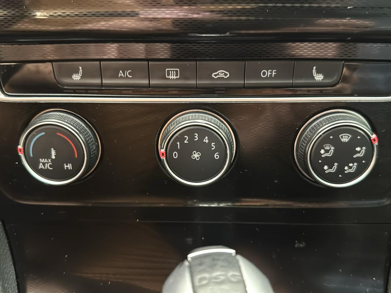 Volkswagen Golf GTI 2.0T 4-Door Autobahn DSG 2017