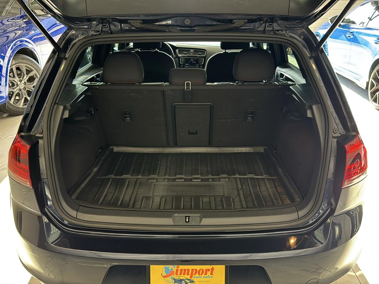 Volkswagen Golf GTI 2.0T 4-Door Autobahn DSG 2017