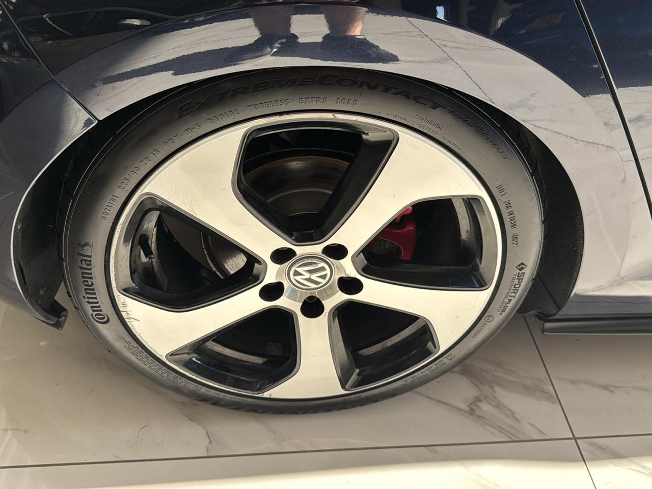 Volkswagen Golf GTI 2.0T 4-Door Autobahn DSG 2017