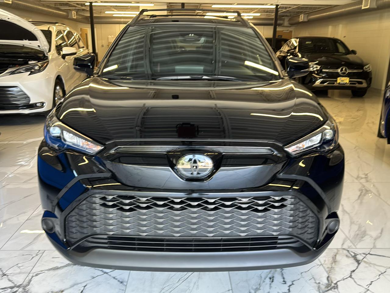 Toyota Corolla Cross Hybrid Nightshade Edition 4WD (Natl) 2025