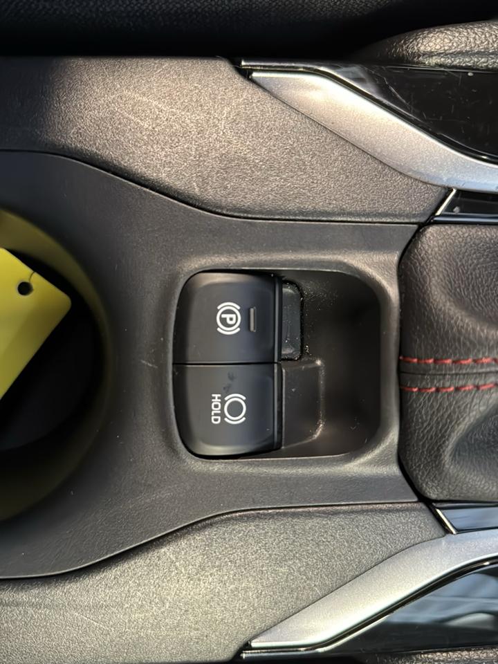 Toyota Corolla Cross Hybrid Nightshade Edition 4WD (Natl) 2025