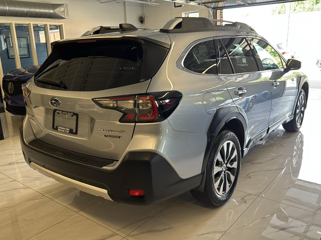 Subaru Outback Touring AWD 2025