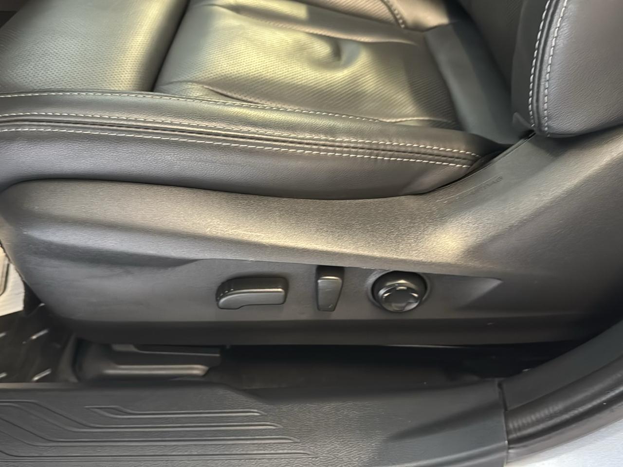 Subaru Outback Touring AWD 2025