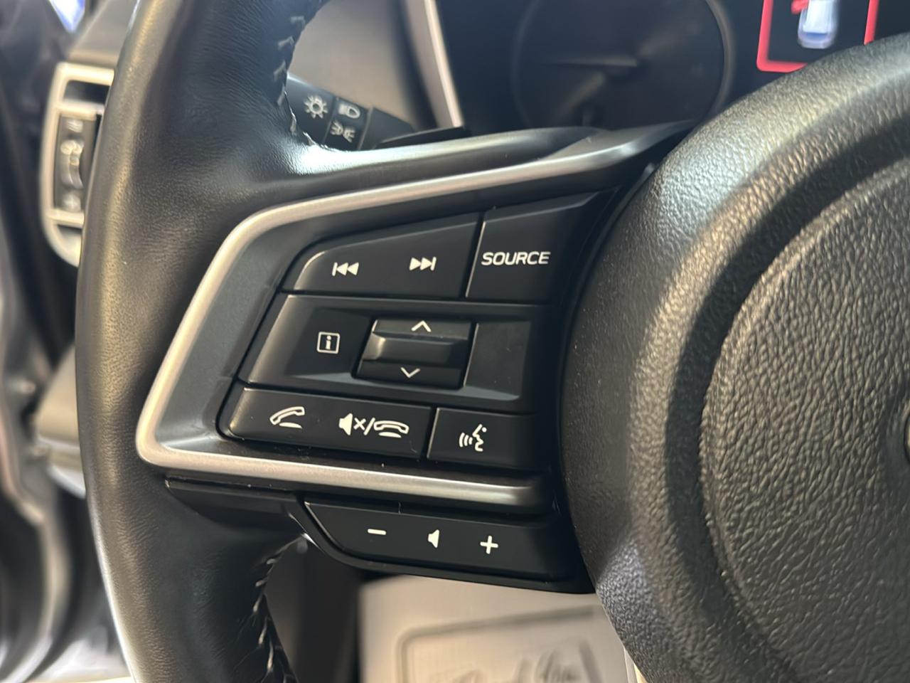 Subaru Outback Touring AWD 2025