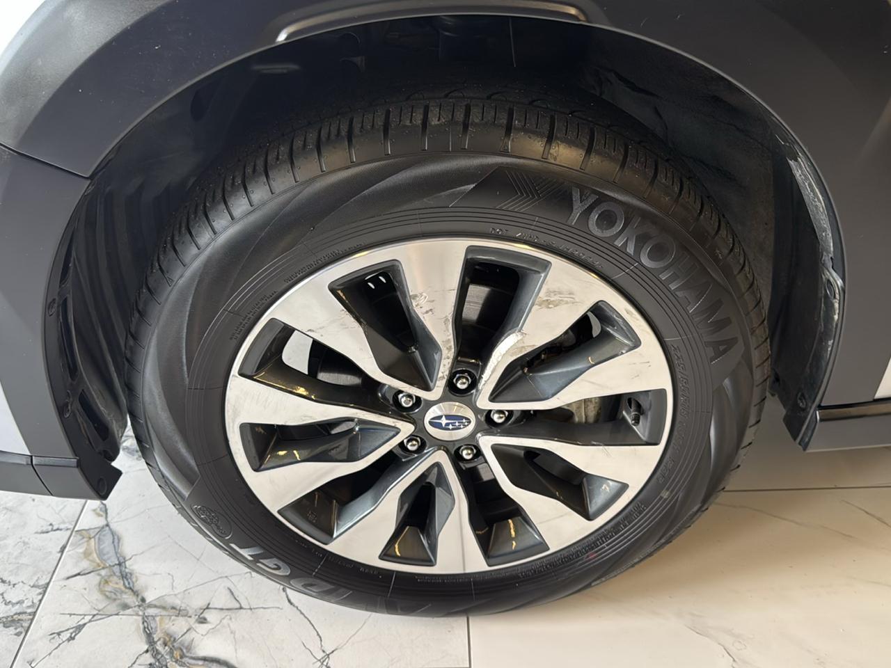 Subaru Outback Touring AWD 2025