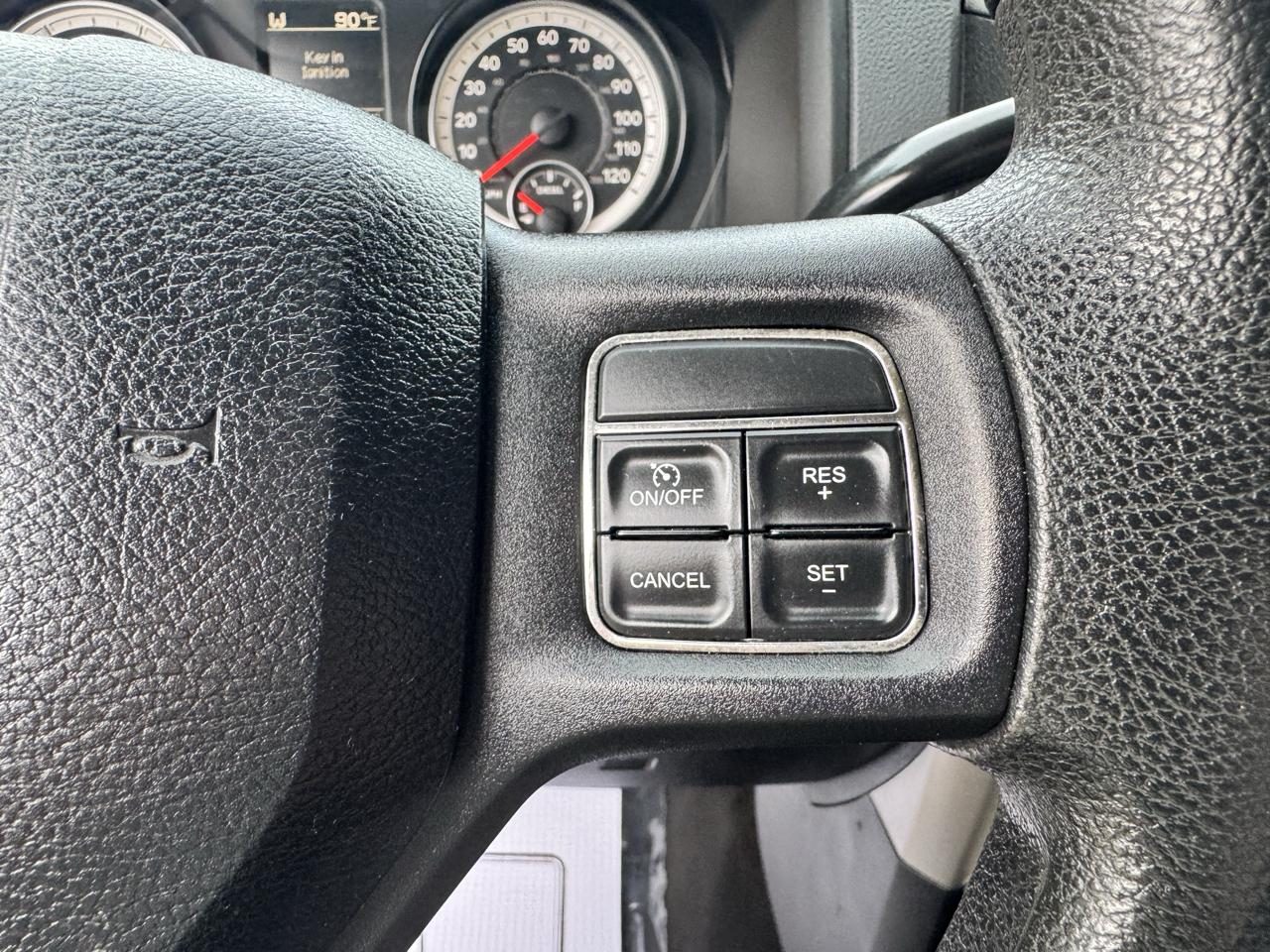 RAM 3500 4WD Crew Cab 169" SLT 2014