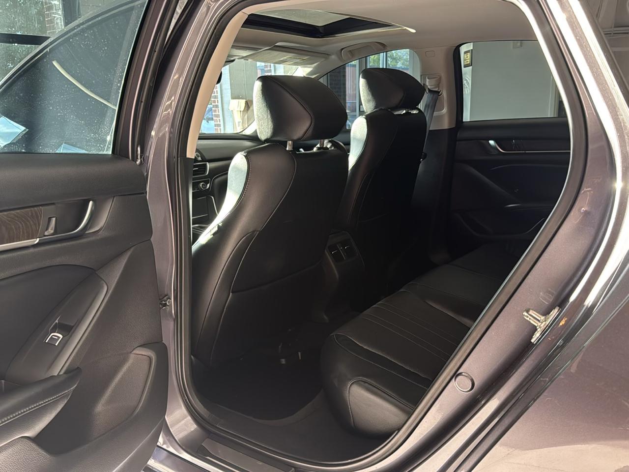 Honda Accord Sedan EX-L 2.0T Auto 2018