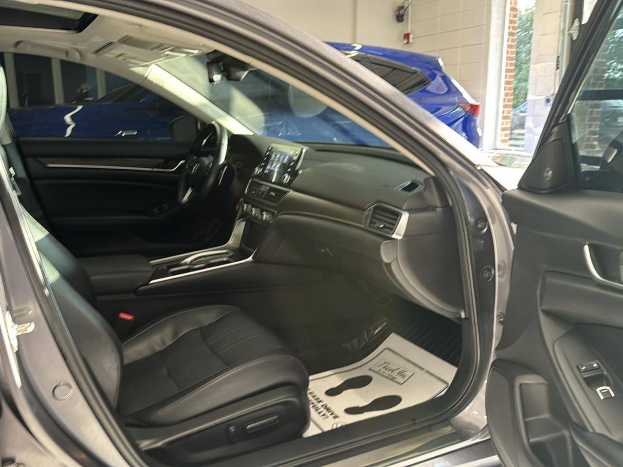 Honda Accord Sedan EX-L 2.0T Auto 2018
